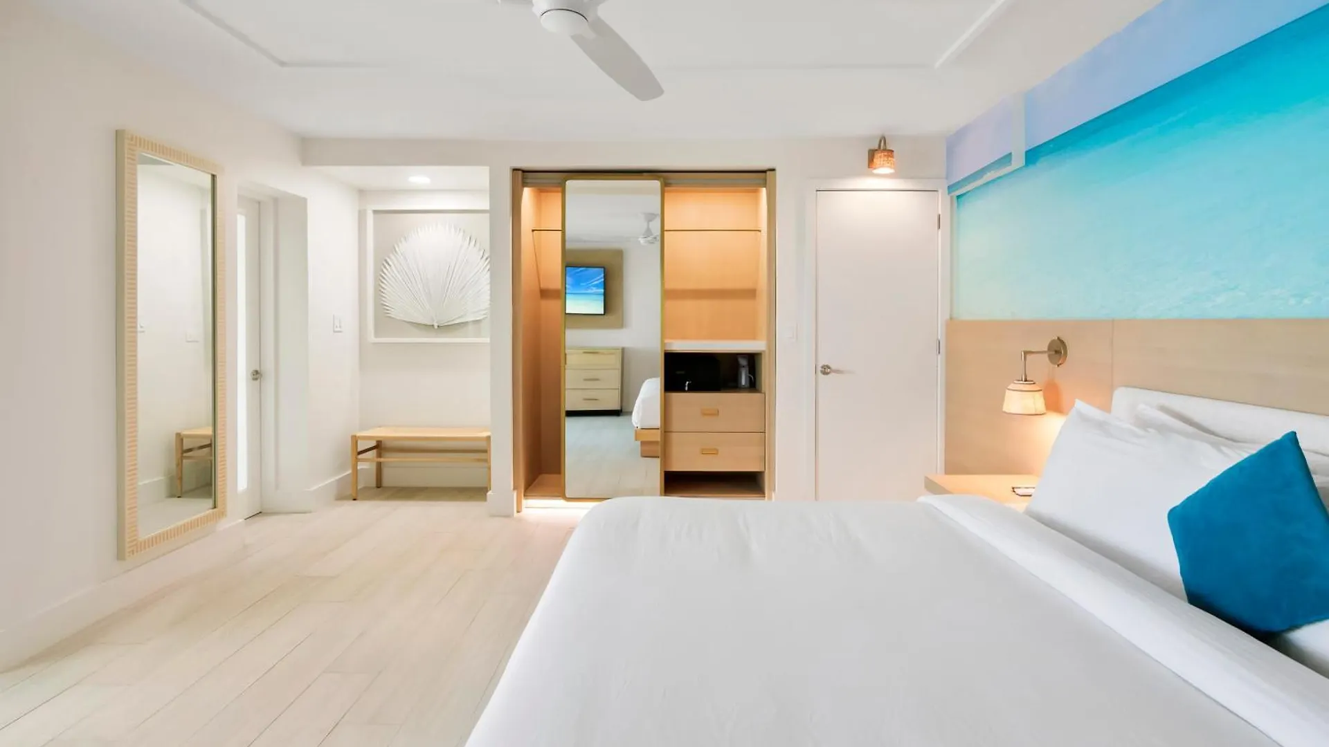 Peace And Plenty Resort George Town Hotel