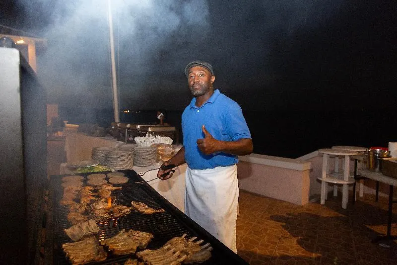 Peace And Plenty Resort George Town Hotel